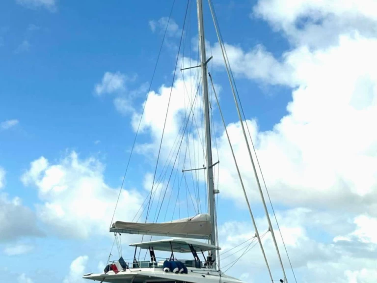 Hyr en Fountaine Pajot The Blue Dream Korsika  