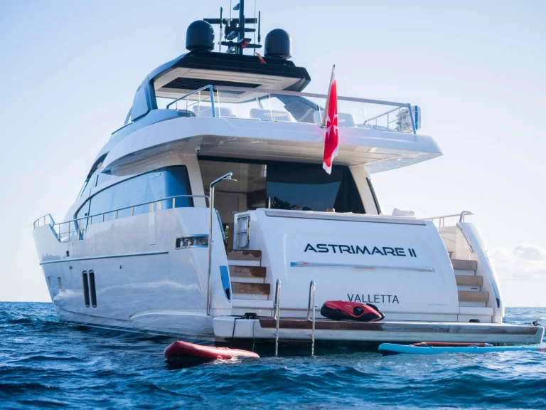 San Lorenzo ASTRIMARE II charter bareboat eller skeppad i Palma de Mallorca