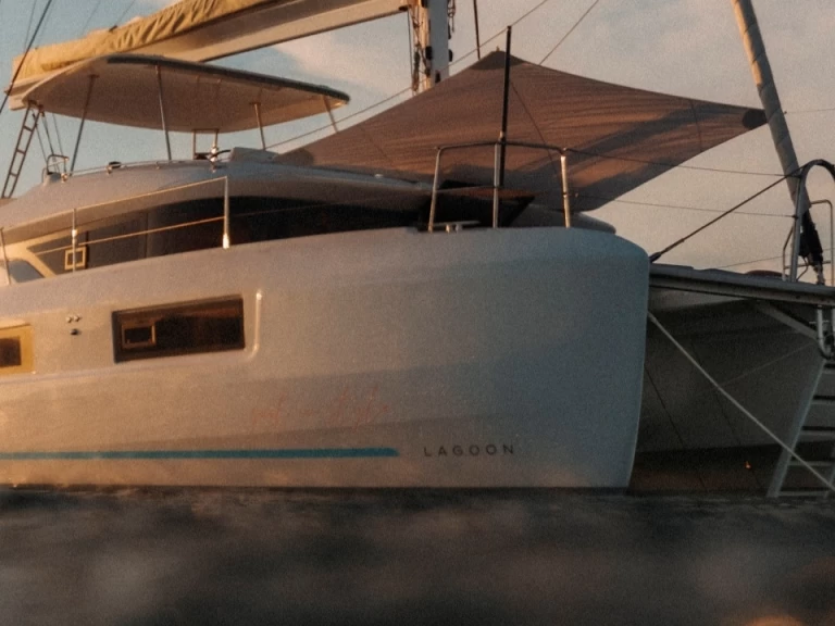 Katamaran  för uthyrning Kaštela till det bästa priset 