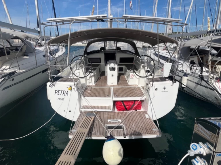 Yacht charter Sukošan billig Sun Odyssey 440