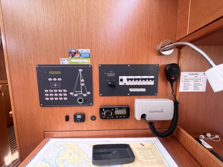 Hyr en Bavaria Cruiser 37 Sukošan 