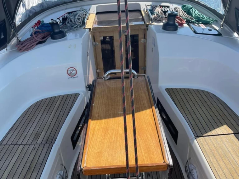 Yacht charter Pula  billig Cruiser 40 S