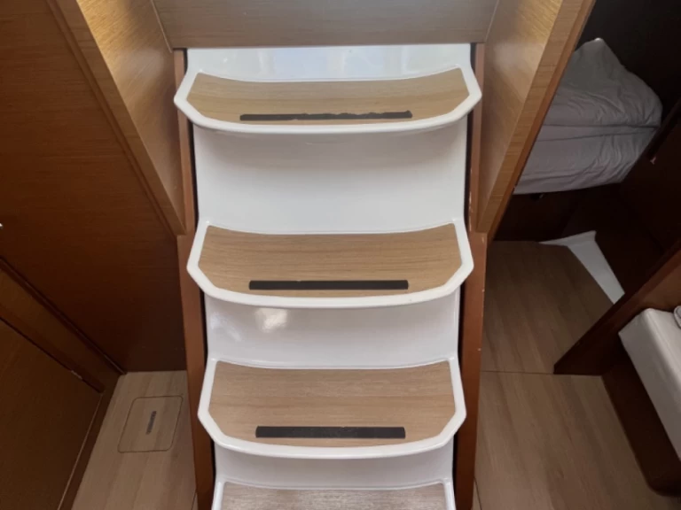 Yacht charter Sukošan billig Sun Odyssey 440