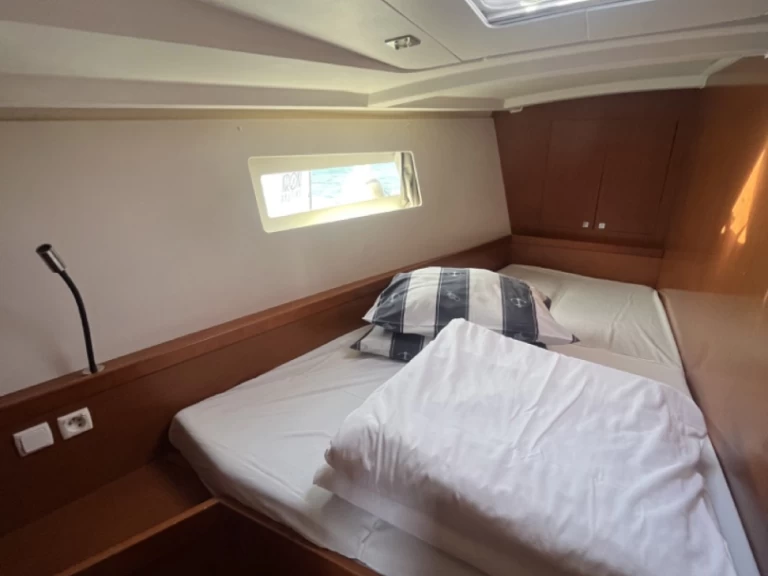 Yacht charter Sukošan billig Oceanis 45