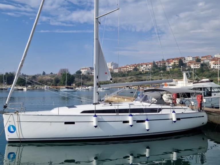 Yacht charter Pula  billig Cruiser 46