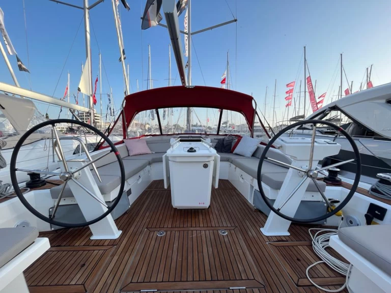Bénéteau Oceanis 46.1 charter bareboat eller skeppad i Split 