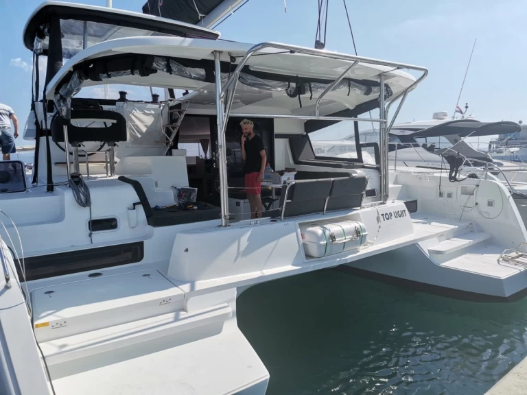 Yacht charter Split  billig Lagoon 42