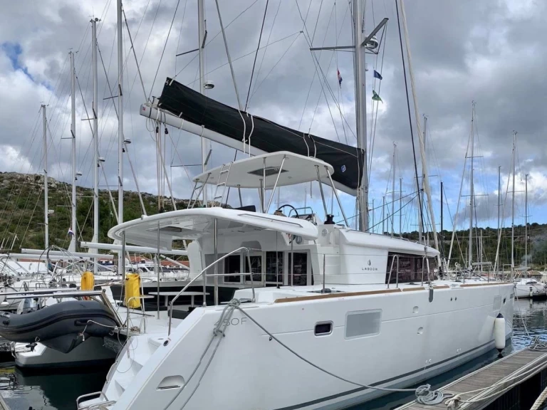 Båtuthyrning Lagoon Lagoon 450 F i Split  på Samboat 