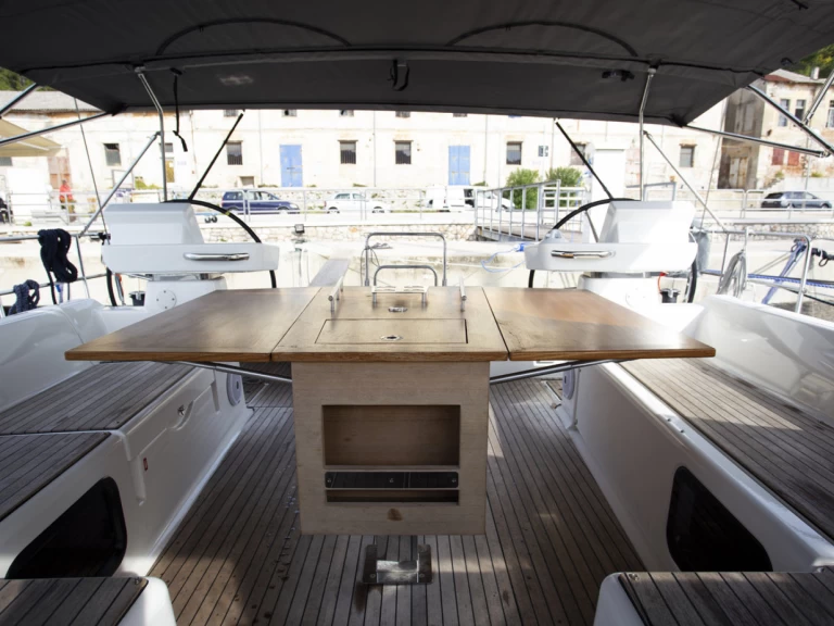 Uthyrning Segelbåt  Dufour med en båtlicens 