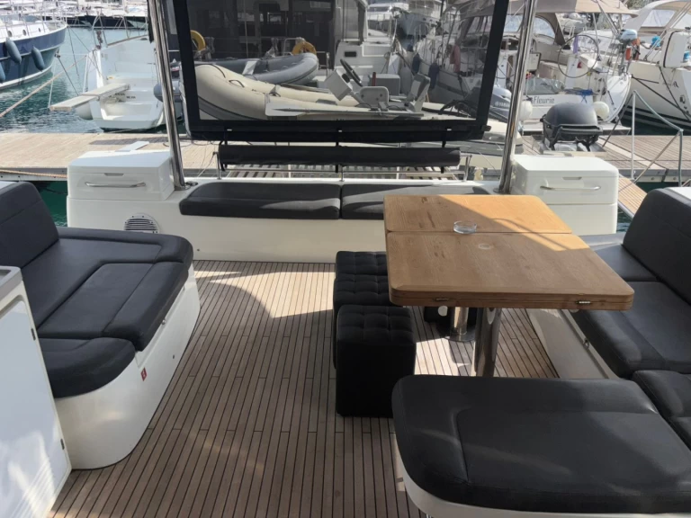 Lagoon Lagoon 50 charter bareboat eller skeppad i Lefkáda