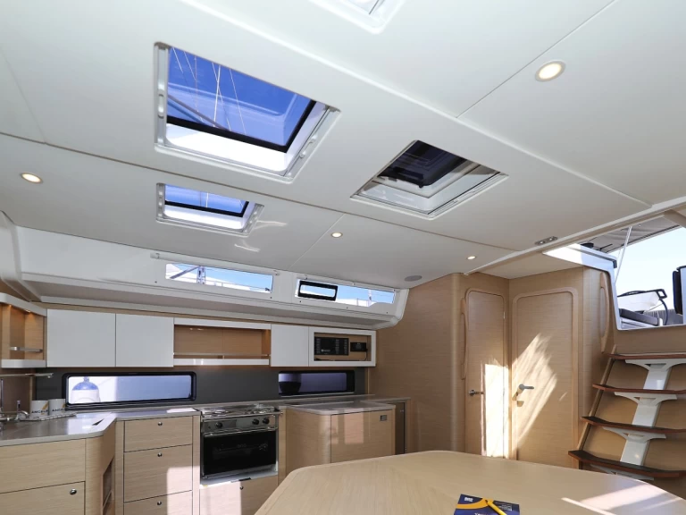 Yacht charter Pula  billig Dufour 44