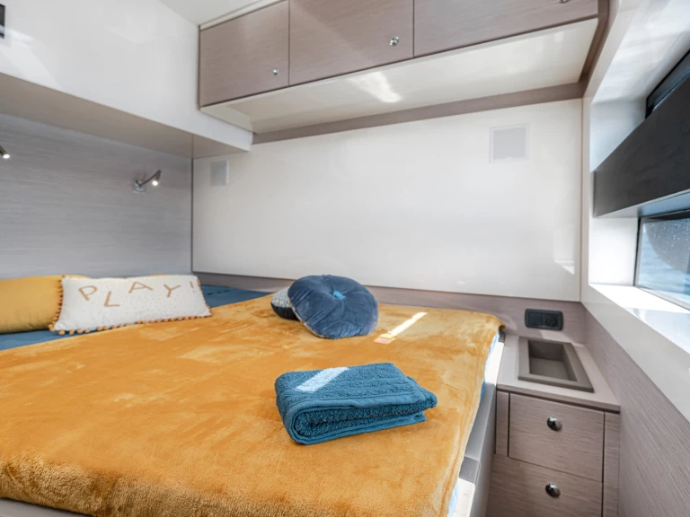 Uthyrning Katamaran  Aventura med en båtlicens 