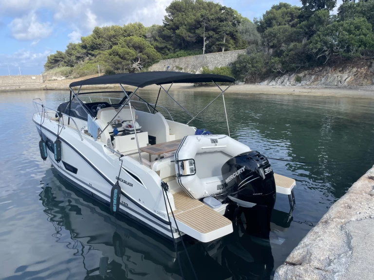 Båtuthyrning Quicksilver Activ 875 Sundeck i Saint-Laurent-du-Var på Samboat 