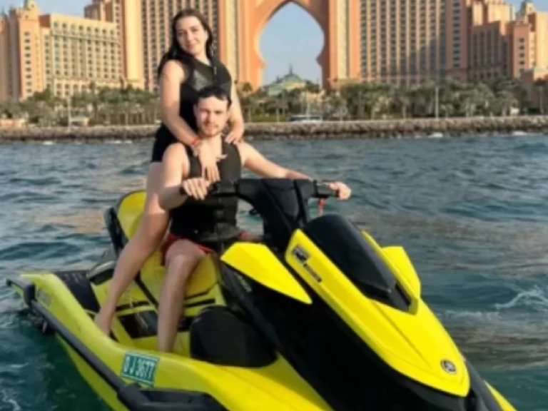 Hyra Jet ski med eller utan skeppare Yamaha Dubai Marina 