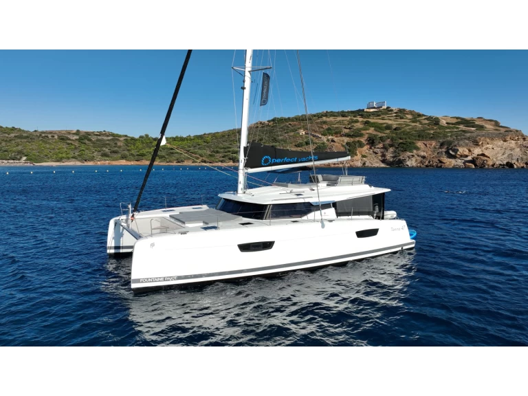 Fountaine Pajot Fountaine Pajot 47 TANNA LUX (GEN,AC,WATERMAKER) charter bareboat eller skeppad i Lefkáda