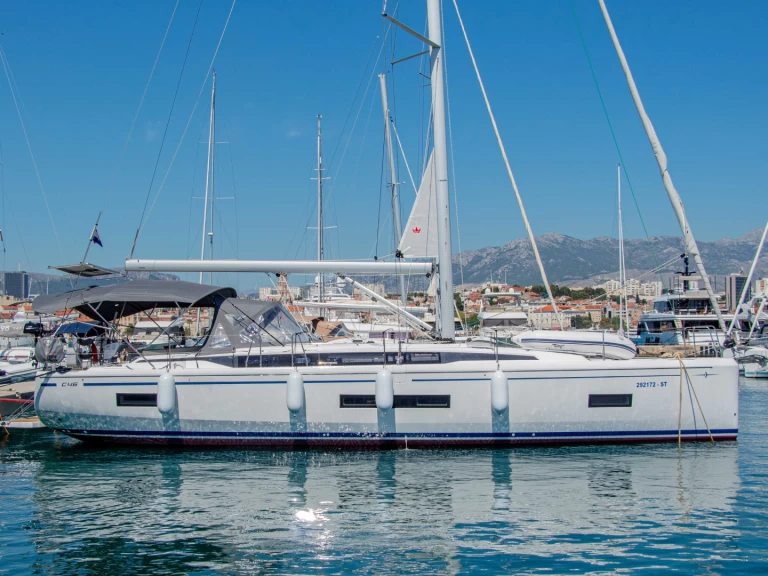 Yacht charter Split  billig Bavaria C46