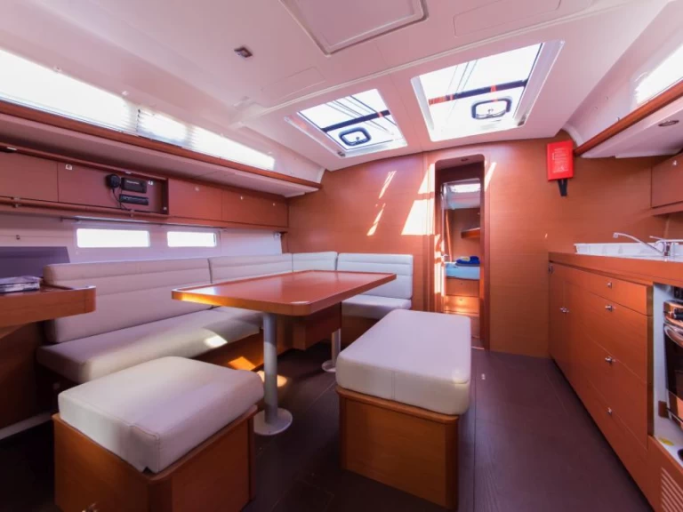 Uthyrning Segelbåt  Dufour med en båtlicens 