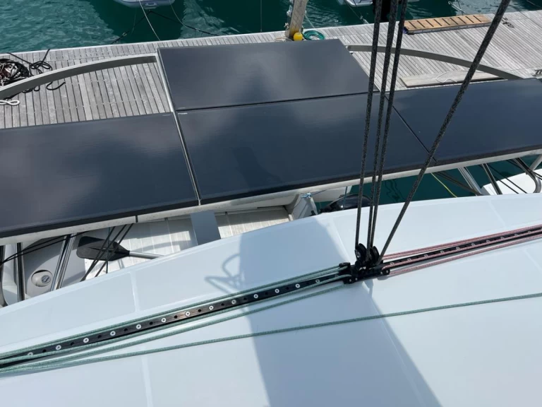 Lagoon Lagoon 46 charter bareboat eller skeppad i Capo d'Orlando