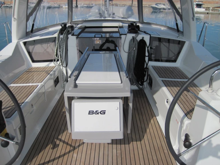 Segelbåt  för uthyrning Capo d'Orlando till det bästa priset 