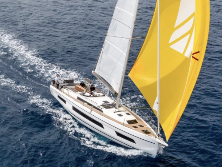 Yacht charter Larmor-Plage billig Dufour 41