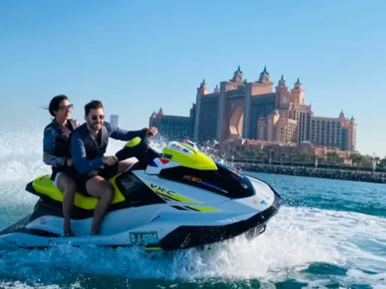 Jet ski för uthyrning Dubai Marina till det bästa priset 