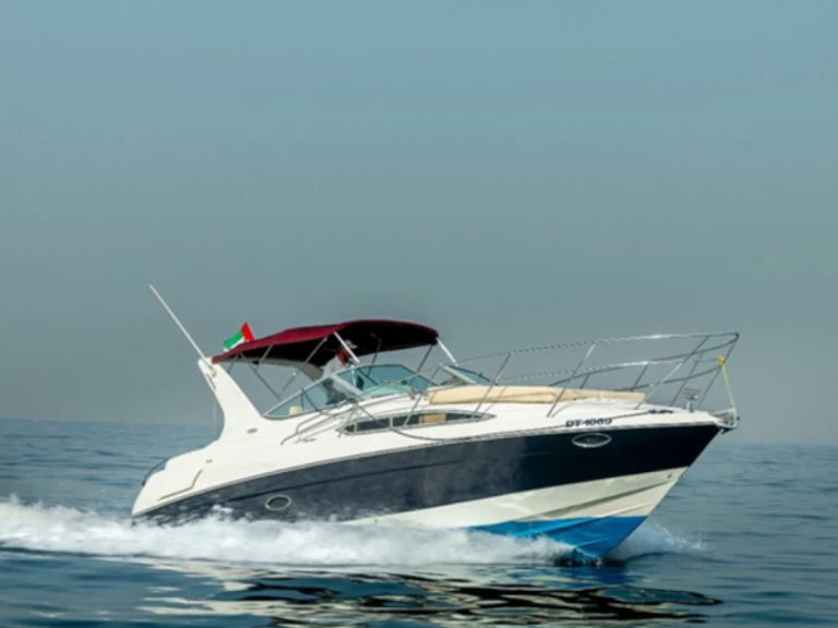Yacht charter Dubai Marina billig Commodore 300