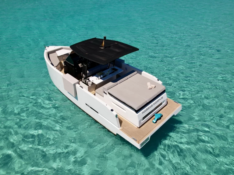 De Antonio Yacht 28 Open charter bareboat eller skeppad i Marina Ibiza