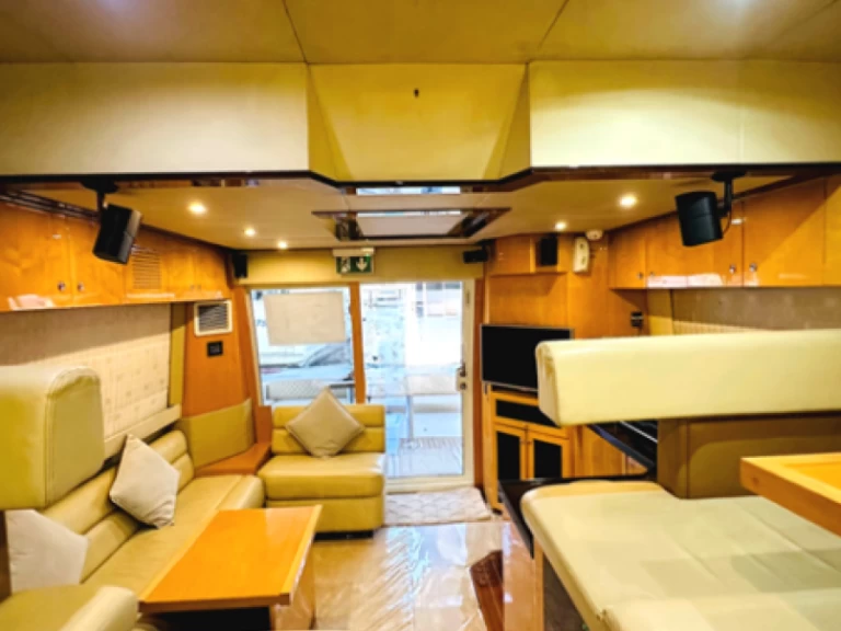 Uthyrning Dubai Marina - Gulf Craft - Majesty Yachts Majesty 44 av Samboat 