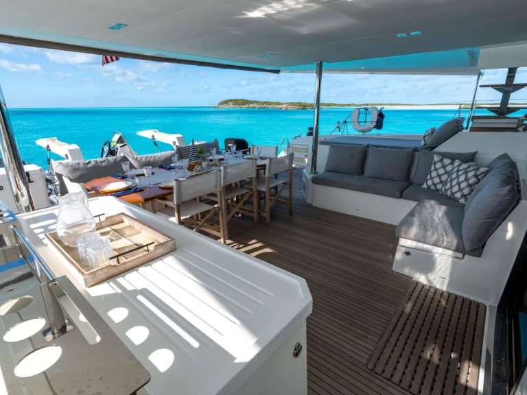 Uthyrning Lyx yacht i Bahamas  - Fountaine Pajot WIND CHASER I