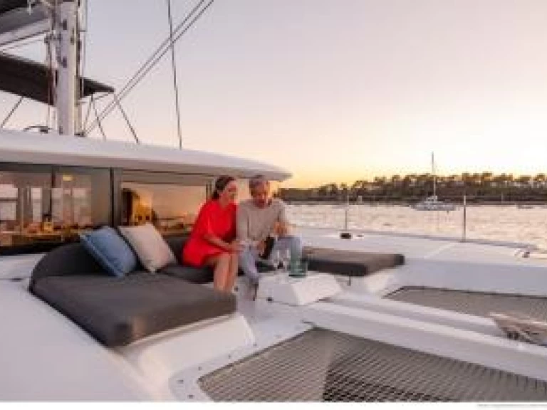 Uthyrning Furnari - Lagoon Lagoon 46 av Samboat 