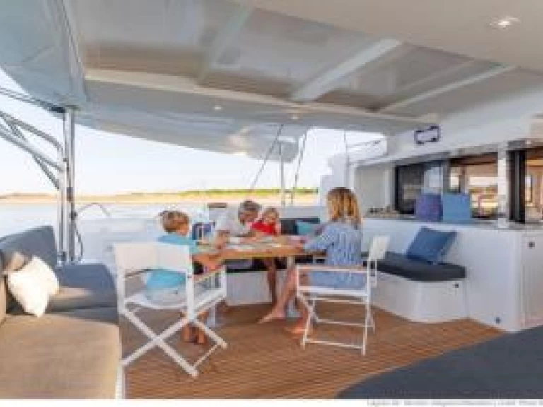 Yacht charter Furnari billig Lagoon 46