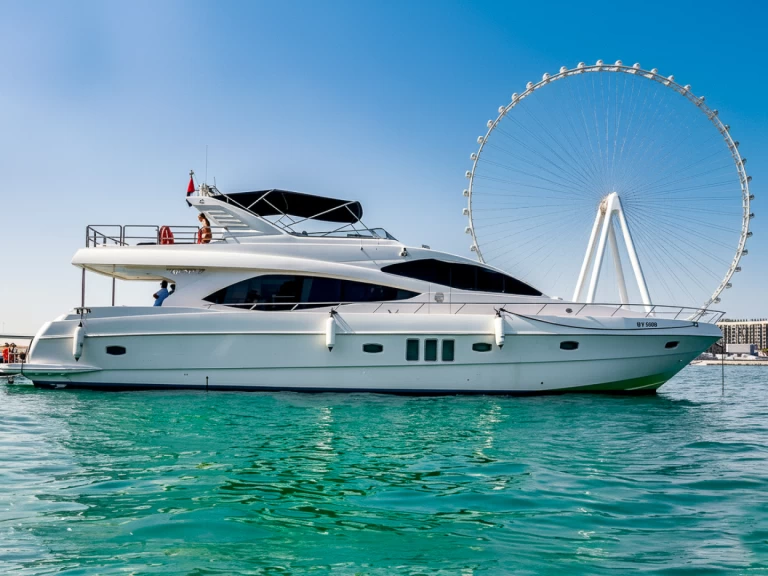Uthyrning Dubai Marina - Gulf Craft Majesty 77ft av Samboat 