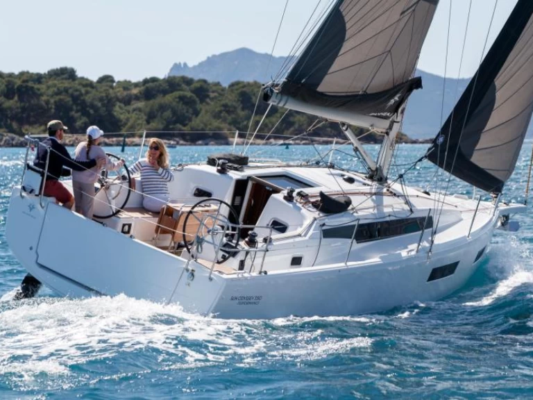 Båtuthyrning Jeanneau Sun Odyssey 350 i La Rochelle på Samboat 