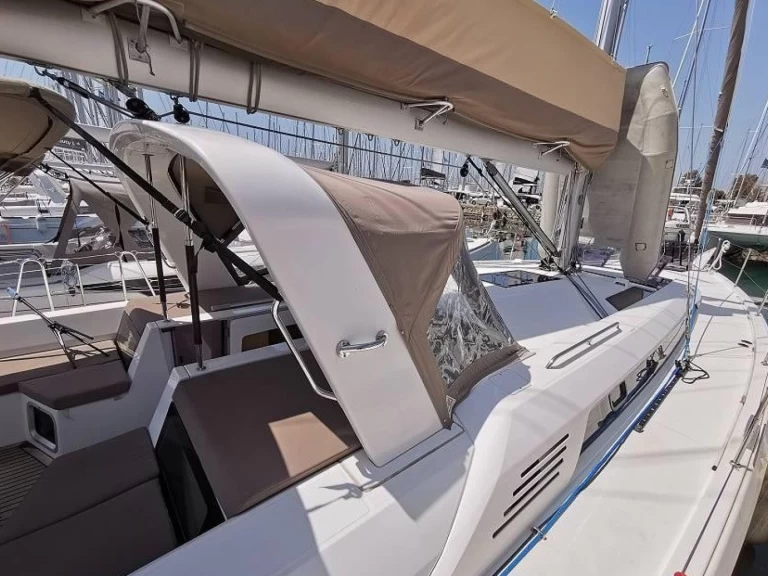 Uthyrning Segelbåt  Bénéteau med en båtlicens 