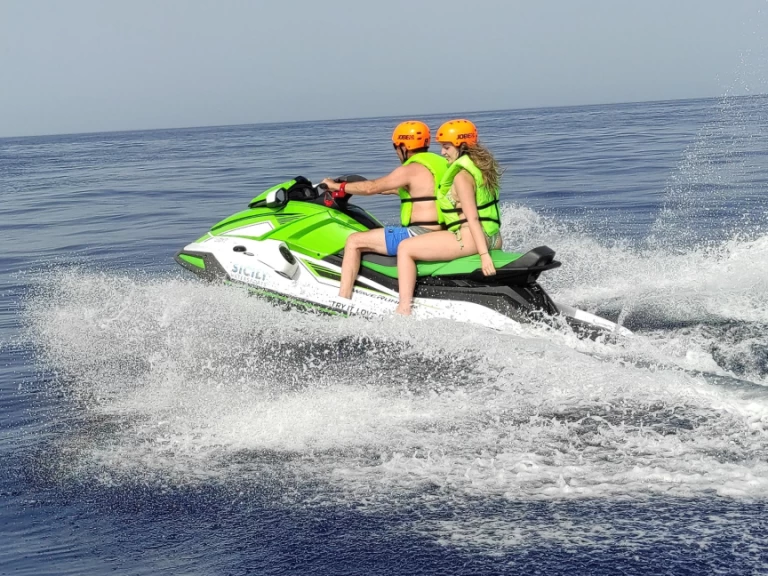 Uthyrning Jet ski i Letojanni - Yamaha VX Cruiser