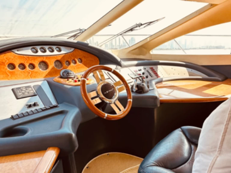 Uthyrning Dubai Marina - Azimut Azimut 62 Fly av Samboat 