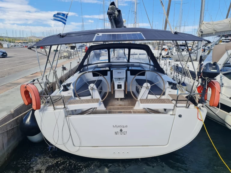 Hyr en Hanse Hanse 418 Perigiali 