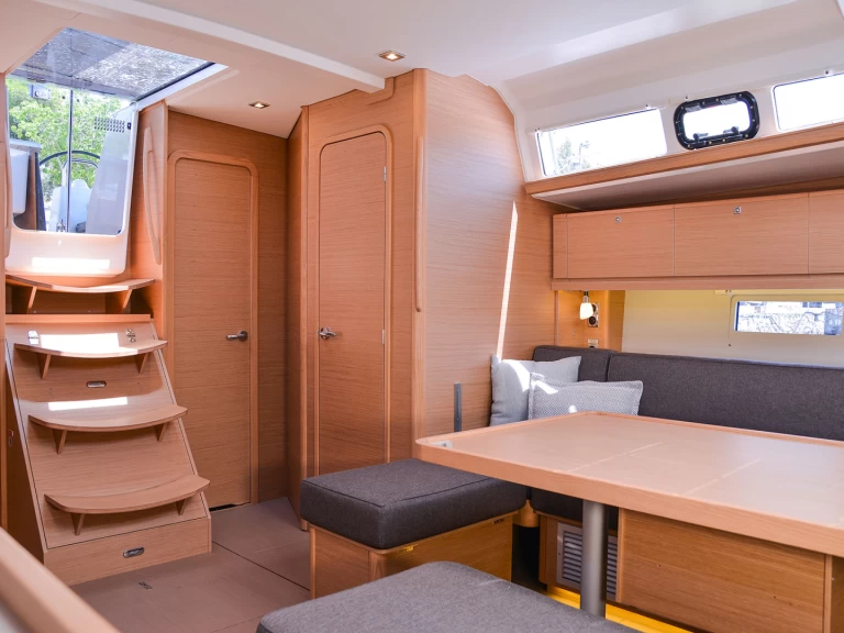 Uthyrning Segelbåt  Dufour med en båtlicens 