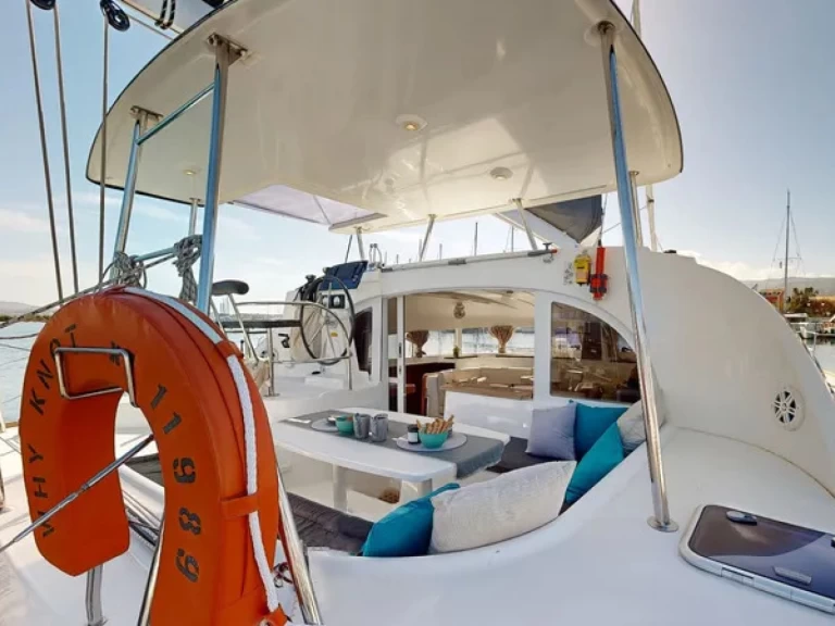 Båtuthyrning Lagoon Lagoon 380 i Perigiali på Samboat 