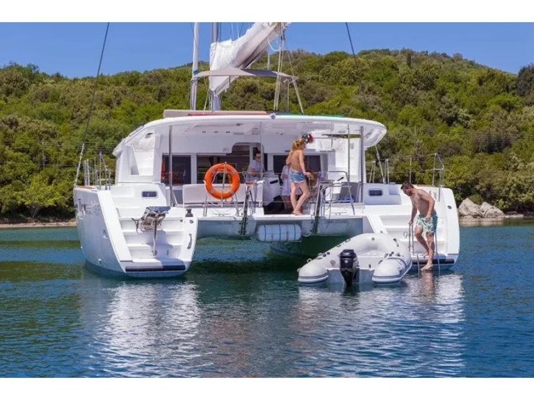 Yacht charter Perigiali billig Lagoon 450 F