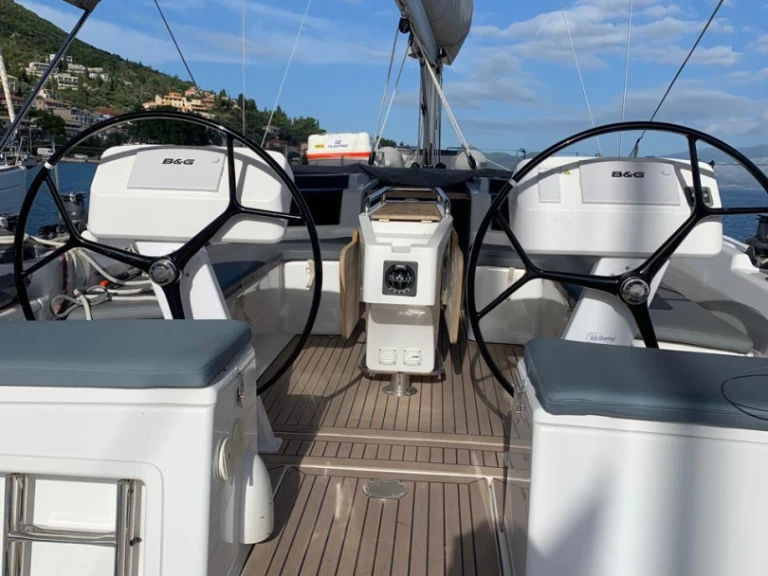 Segelbåt  för uthyrning Perigiali till det bästa priset 