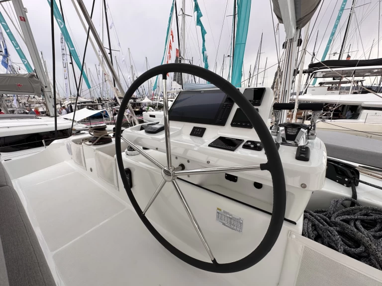 Lagoon Lagoon 51 charter bareboat eller skeppad i Split 