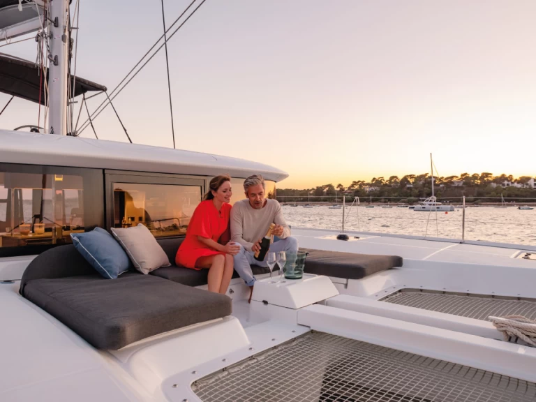 Yacht charter Dubrovnik billig Lagoon 46