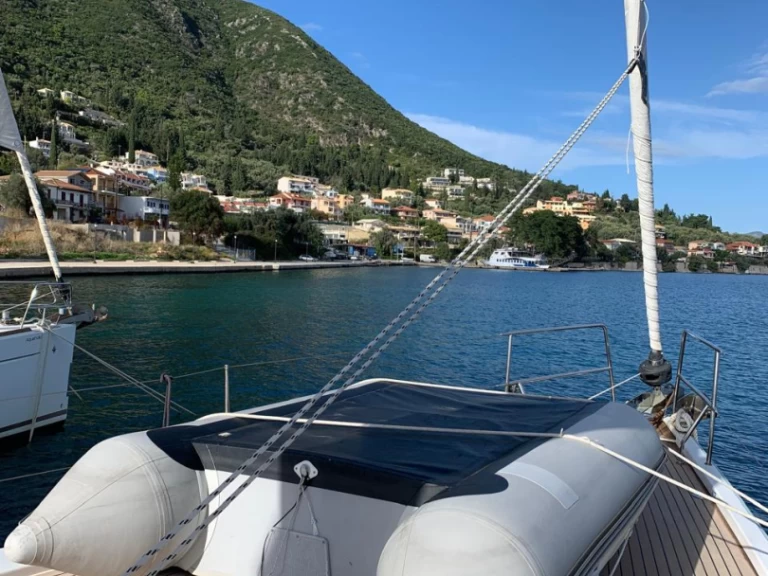 Hanse Hanse 458 charter bareboat eller skeppad i Perigiali