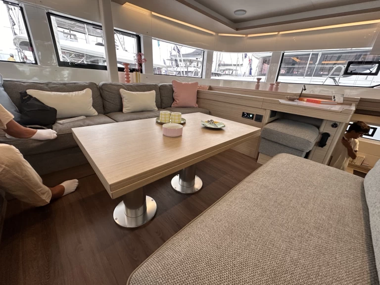 Katamaran  för uthyrning Split  till det bästa priset 