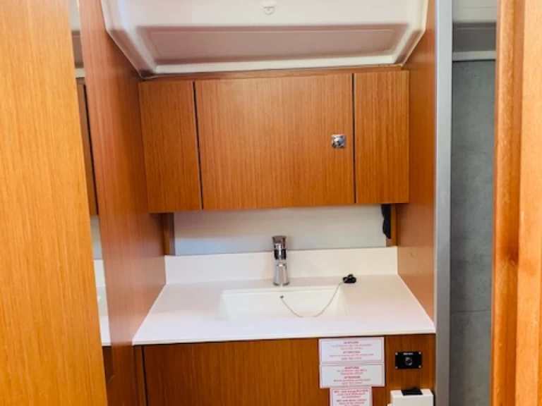 Båtuthyrning Bavaria Bavaria C42 i Punta Ala på Samboat 