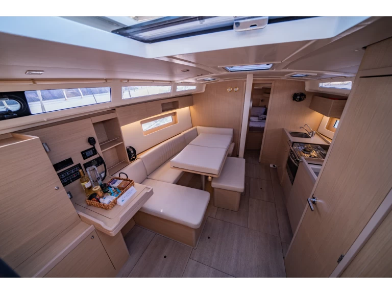 Yacht charter Lefkáda billig Oceanis 37.1