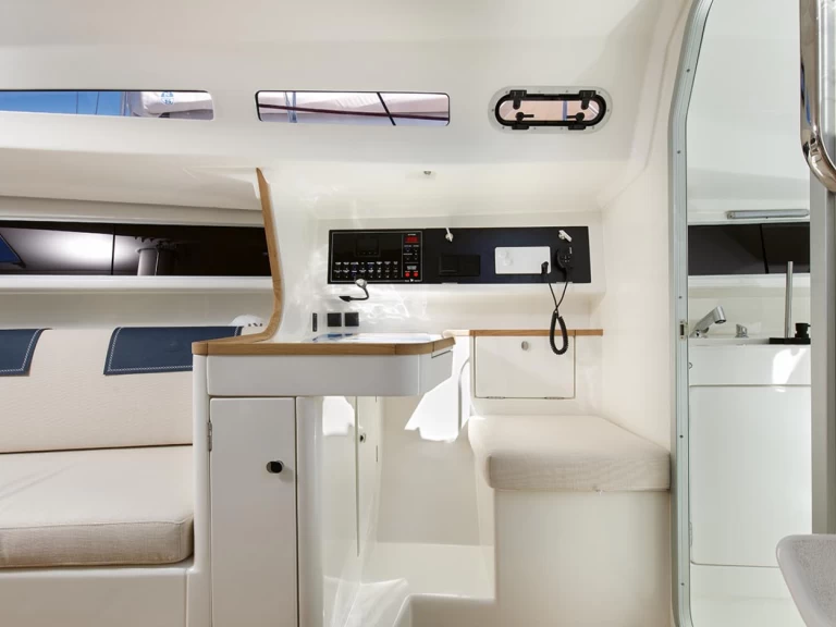 Uthyrning Segelbåt  Italia Yachts med en båtlicens 