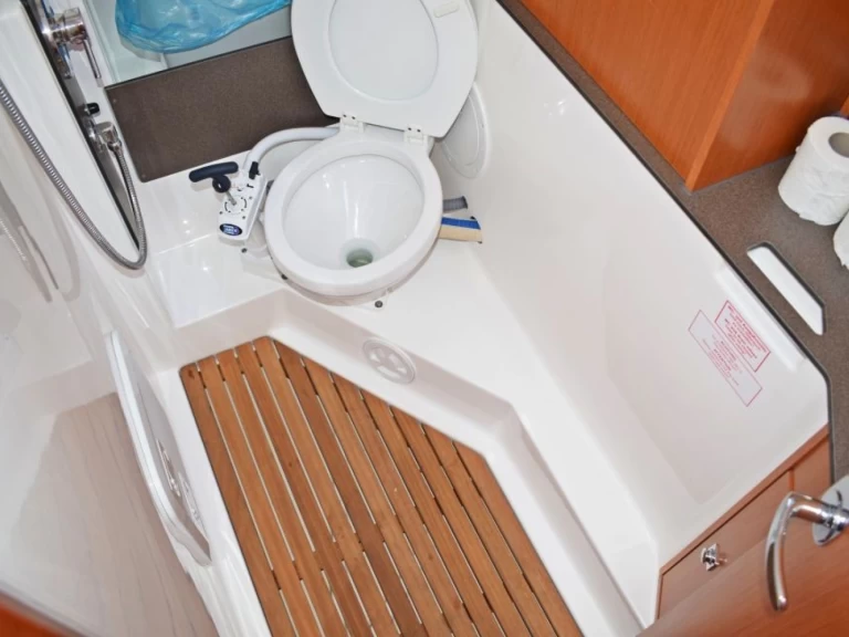 Uthyrning Segelbåt  i Zaton - Bavaria Cruiser 34