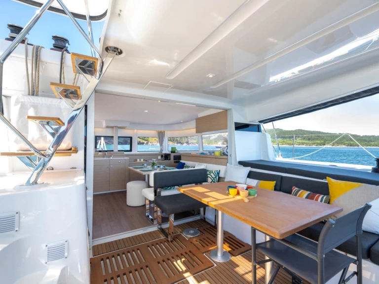 Uthyrning Katamaran  i Kaštela - Lagoon Lagoon 43